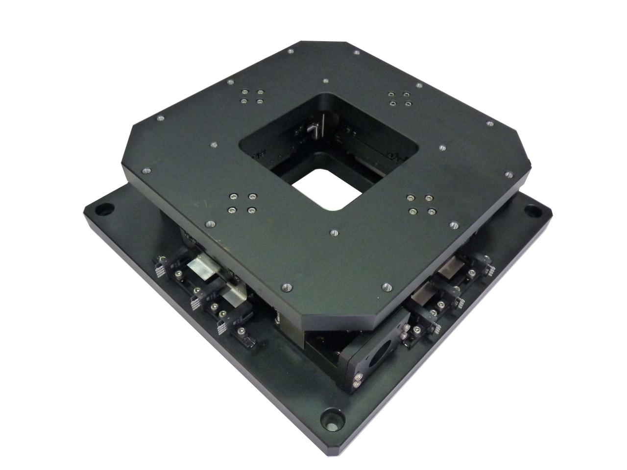 UVW對位平臺(高精度的對位貼合系統(tǒng))插圖 UVW對位平臺(高精度的對位貼合系統(tǒng))-機器視覺_視覺檢測設(shè)備_3D視覺_缺陷檢測