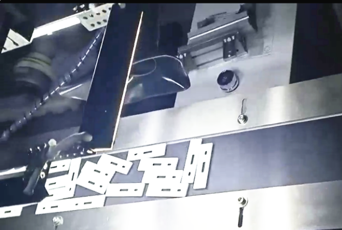 視覺定位系統(tǒng)(醫(yī)療器械應(yīng)用案例)插圖1 視覺定位系統(tǒng)(醫(yī)療器械應(yīng)用案例)-機(jī)器視覺_視覺檢測設(shè)備_3D視覺_缺陷檢測