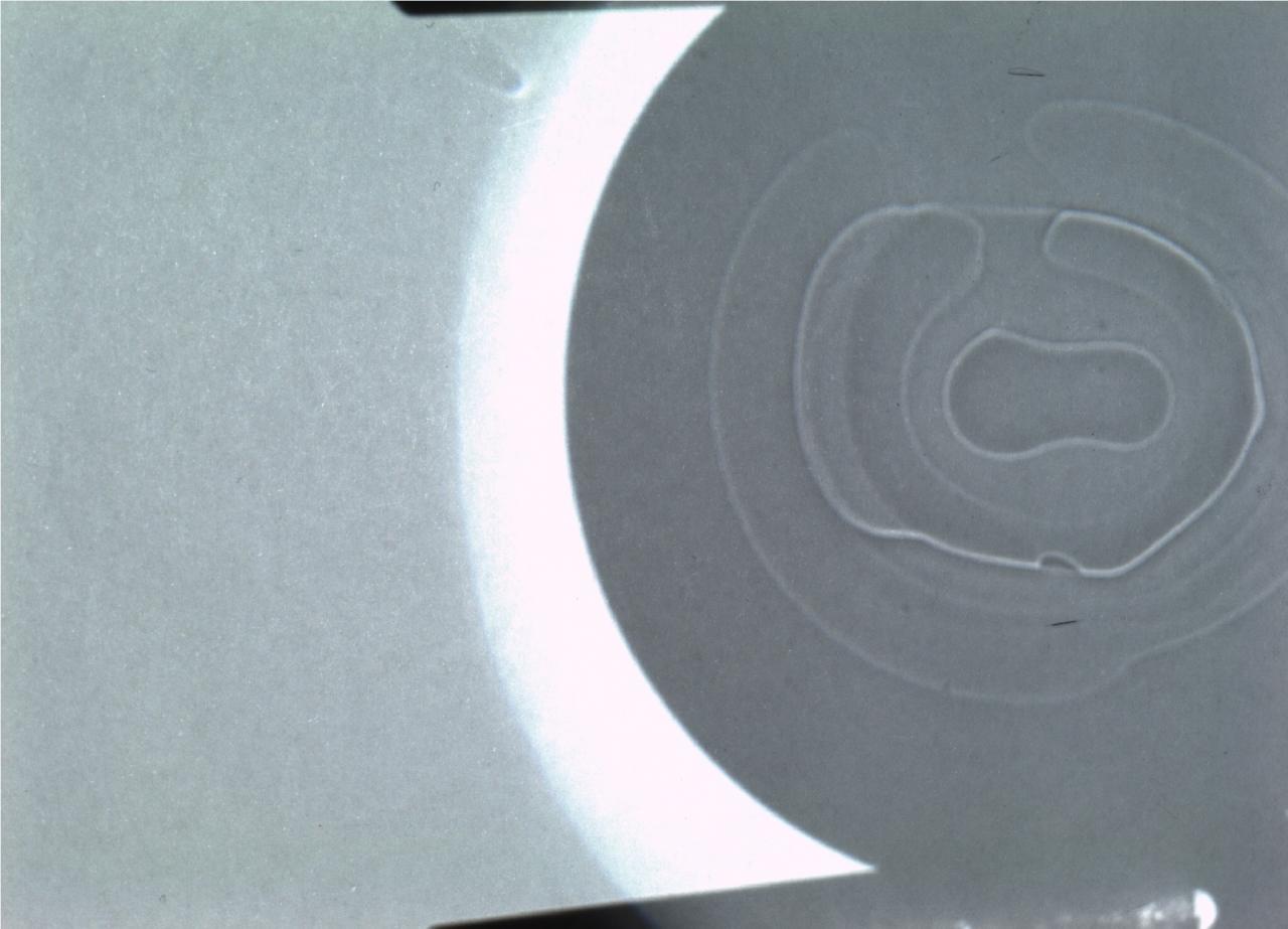 眼鏡片(瑕疵/劃傷/氣泡)深度學(xué)習(xí)視覺檢測系統(tǒng)插圖6 眼鏡片(瑕疵/劃傷/氣泡)深度學(xué)習(xí)視覺檢測系統(tǒng)-機(jī)器視覺_視覺檢測設(shè)備_3D視覺_缺陷檢測