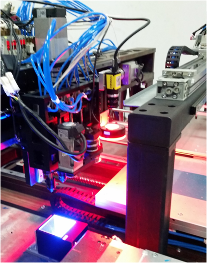 現(xiàn)場安裝圖 貼片機引導(dǎo)定位系統(tǒng)-機器視覺_視覺檢測設(shè)備_3D視覺_缺陷檢測