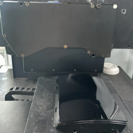 汽車模具外殼表面劃痕檢測方案插圖1 汽車模具外殼表面劃痕檢測方案-機器視覺_視覺檢測設(shè)備_3D視覺_缺陷檢測