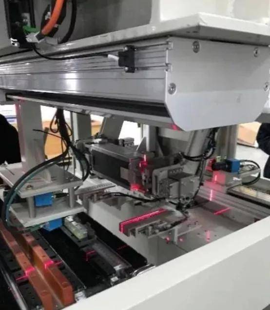 3D機(jī)器視覺在新能源汽車動(dòng)力電池行業(yè)的應(yīng)用插圖3 3D機(jī)器視覺在新能源汽車動(dòng)力電池行業(yè)的應(yīng)用-機(jī)器視覺_視覺檢測設(shè)備_3D視覺_缺陷檢測