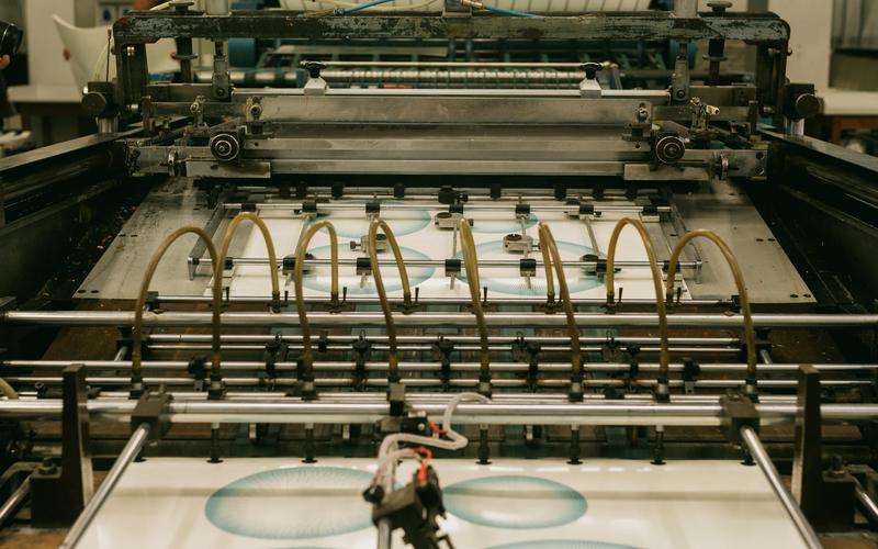 圖像分割在非標檢測中的主要作用是什么