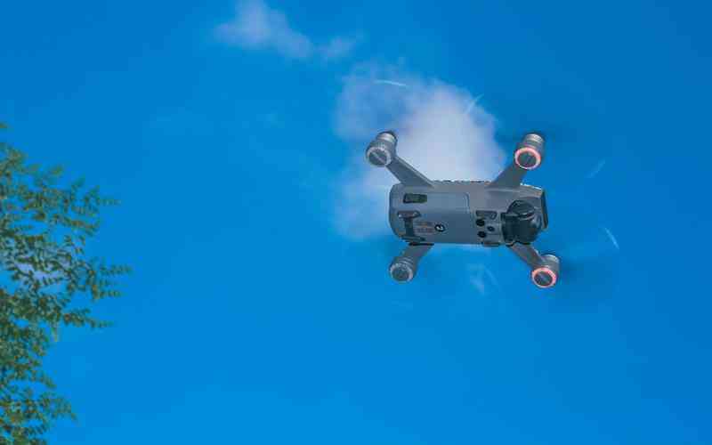 瑕疵檢測技術(shù)如何應(yīng)對(duì)復(fù)雜和多變的生產(chǎn)環(huán)境 瑕疵檢測技術(shù)如何應(yīng)對(duì)復(fù)雜和多變的生產(chǎn)環(huán)境